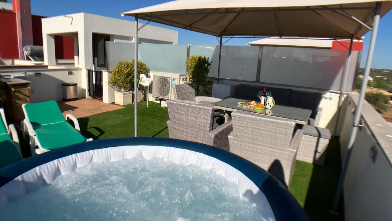 Apartment Beta - 2 Bedrooms, Private Rooftop Patio With Hot Tub, Bbq And View Ferragudo  Exterior foto